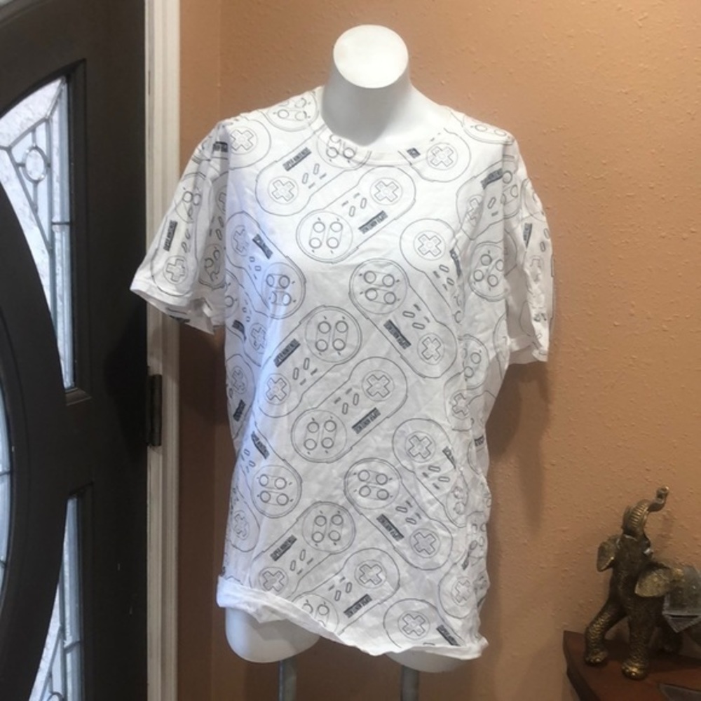 Super Nintendo men’s remote control white T-shirt